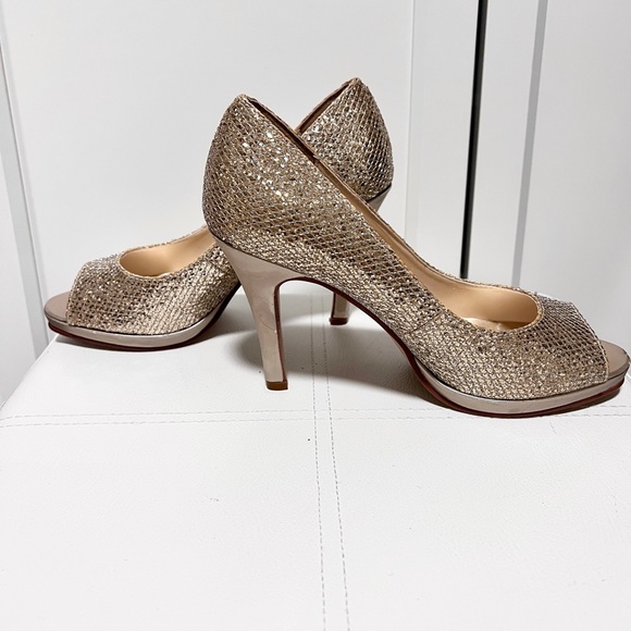 Bright Gold Peep Toe Heels Size 7.5 - Picture 2 of 8